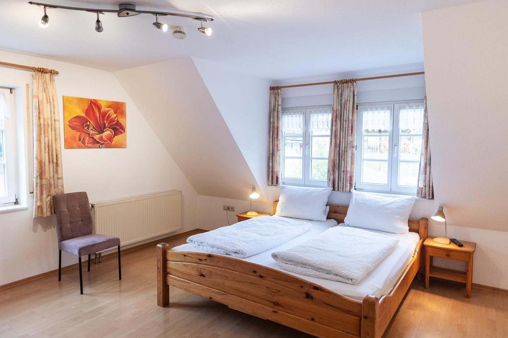 Gasthaus Kranz Lausheim Ngoại thất bức ảnh